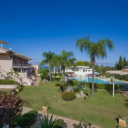 Apartment Lovely In With Swimming Pool *