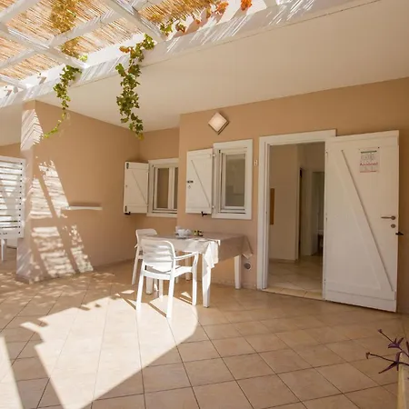 Lovely Apartment In Ricadi With Swimming Pool Appartement *